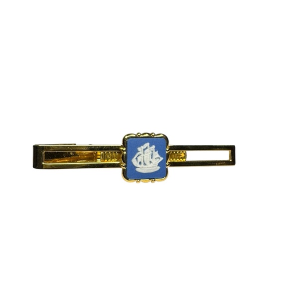 Wedgewood Gold and Blue Ship Tie Clip - Picture 1 of 5